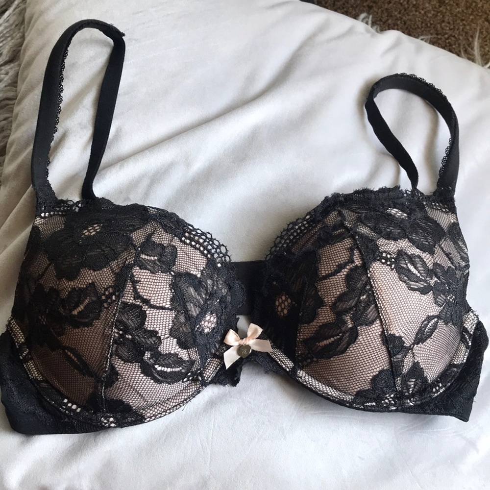 Victoria’s Secret bra